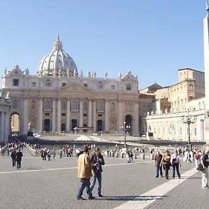 Vatican Low Cost , Rome Italie
